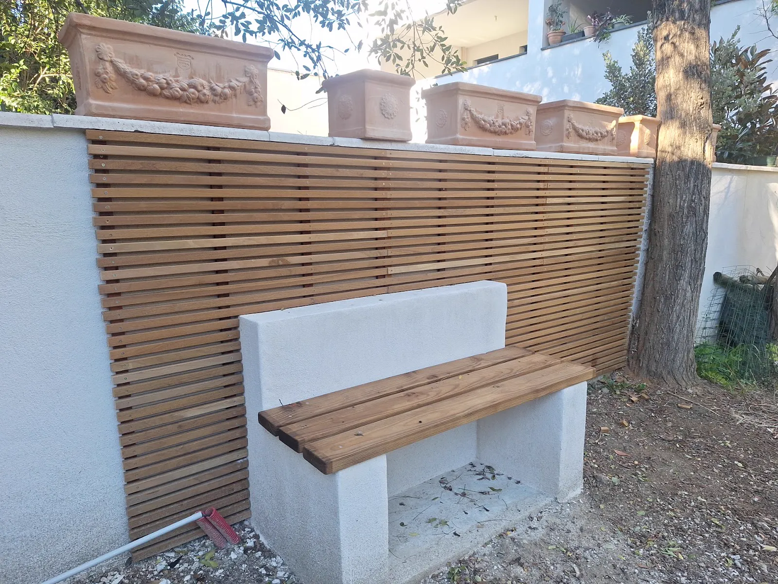 Claustra bois & banc maçonné — Montpellier